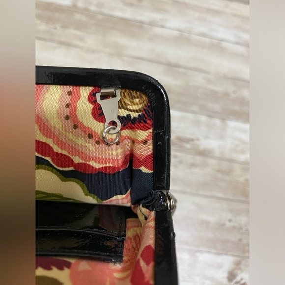 Brighton Purse Small Black Patent Leather Flower Floral Lining - Picture 13 of 16